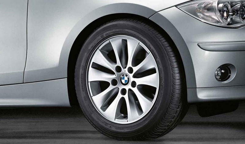 BMW本物のAlufelge V-Speiche 229 7j X 16 ET 44 SILVER FRONT AXLE / LEAR AXLE 1シリーズE82 E87 E88 | 36116774684