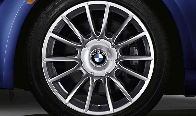 BMW本物のAlufelge個人Vスペル152シルバー8J X 18 ET 43フロントアクスル /リアアクスル5シリーズE60 E61 | 36117897258