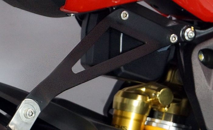 Bodis Exhaust bracket, Aluminium Black Powder-Coated | MF3-009 - Webike Thailand