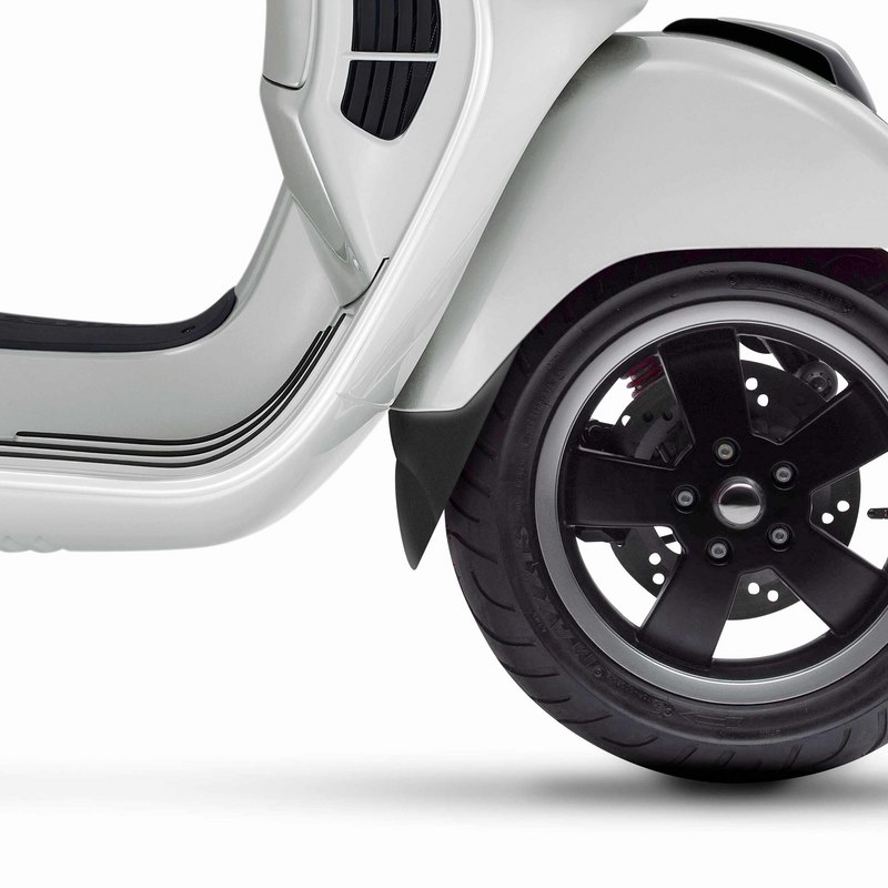 Ermax front fender extenda fenda black ermax for Vespa  | 711318001 - Webike Thailand