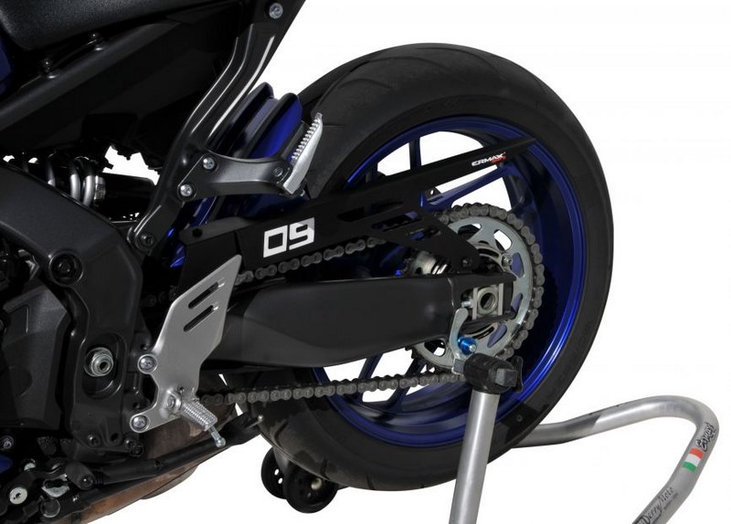 ERMAX Hugger Arriere With Chainguard En Aluminum Anodized For Mt09Fz 9 2021 -2022, Black 2021/2022Tech Black Mdnm6  - Webike Thailand