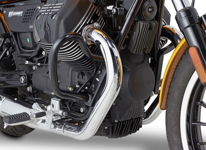 GIVI Engine Guard for Moto Guzzi V7 III Stone / Special, Racer, Anniversario, V9 Roamer / V9 Bobber | TN8202 - Webike Thailand