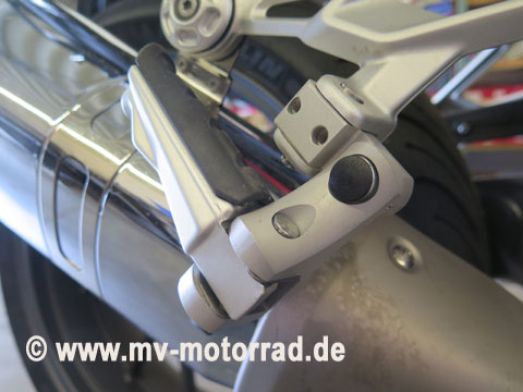 MV Motorrad / エムブイ　モトラッド Lowered / Adjustable Passenger Footrest for BMW R1200R LC 2015 and R1200RS LC and R1250RS LC - 908652